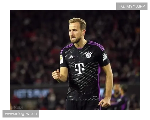 哈里·凯恩成长轨迹解析：多次外租到顶级前锋的逆袭之路