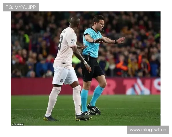 曼联看似回暖,其实体系僵局越陷越深 曼联看似回暖,其实体系僵局越陷越深