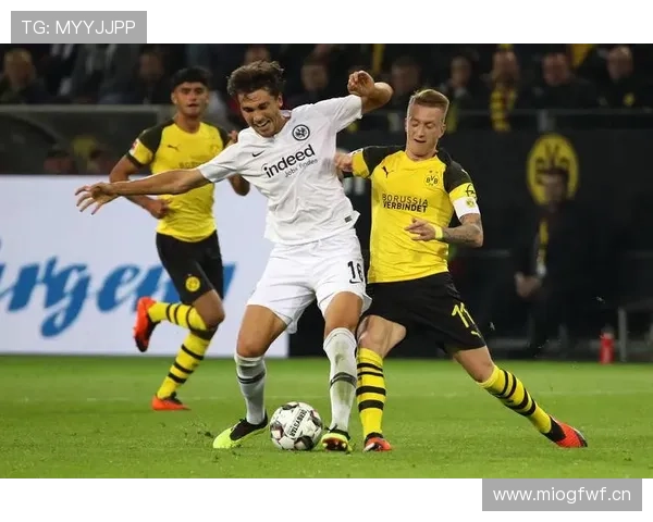 多特蒙德进攻节奏极快,但缺乏层次变化是否制约其攻坚能力? 多特蒙德进攻节奏极快,但缺乏层次变化是否制约其攻坚能力?